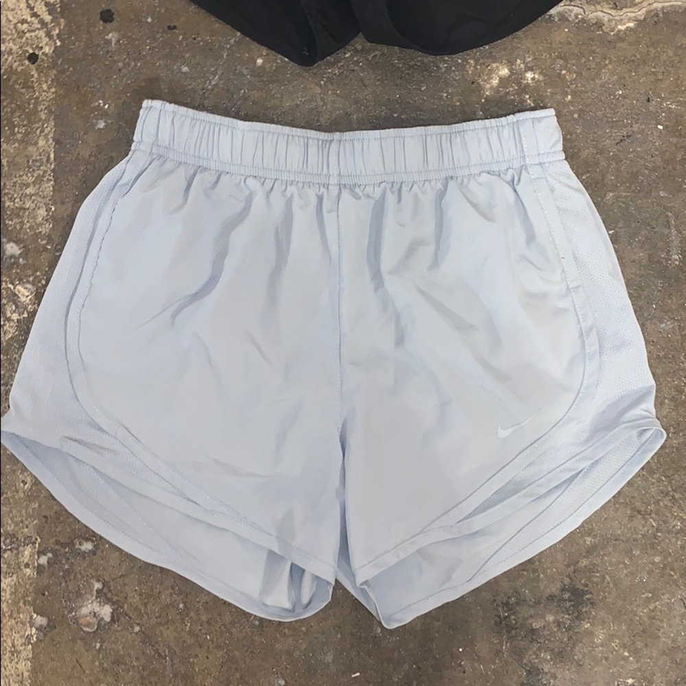Women’s Nike Tempo running shorts size XS GRAY